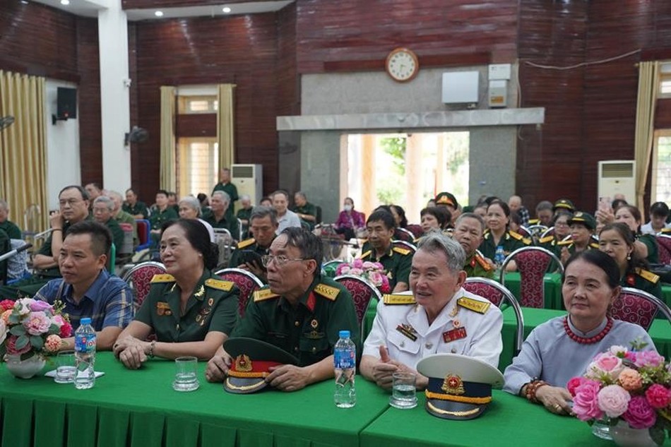 Các thành viên Câu lạc bộ Cựu chiến binh Phật tử Quán Sứ Các thành viên Câu lạc bộ Cựu chiến binh Phật tử Quán Sứ