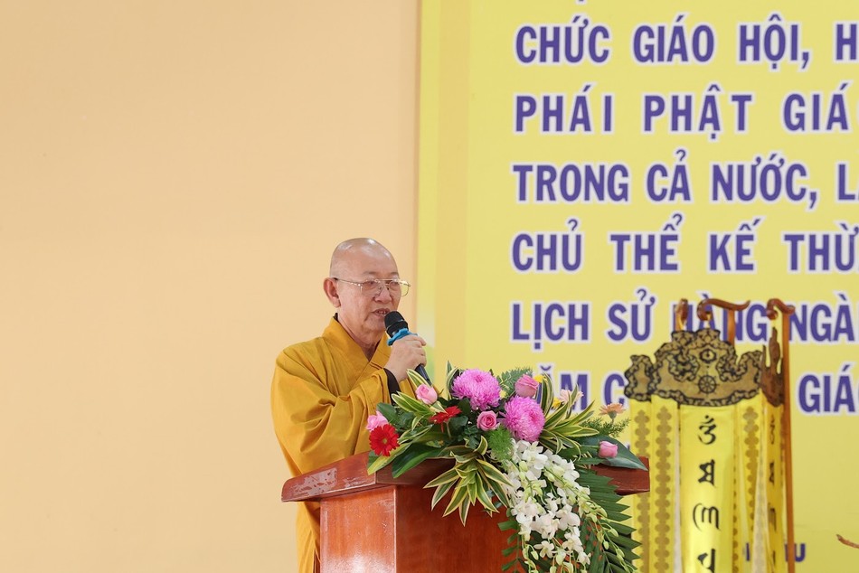 Thượng tọa Thích Quảng Tâm phát biểu khai mạc Thượng tọa Thích Quảng Tâm phát biểu khai mạc
