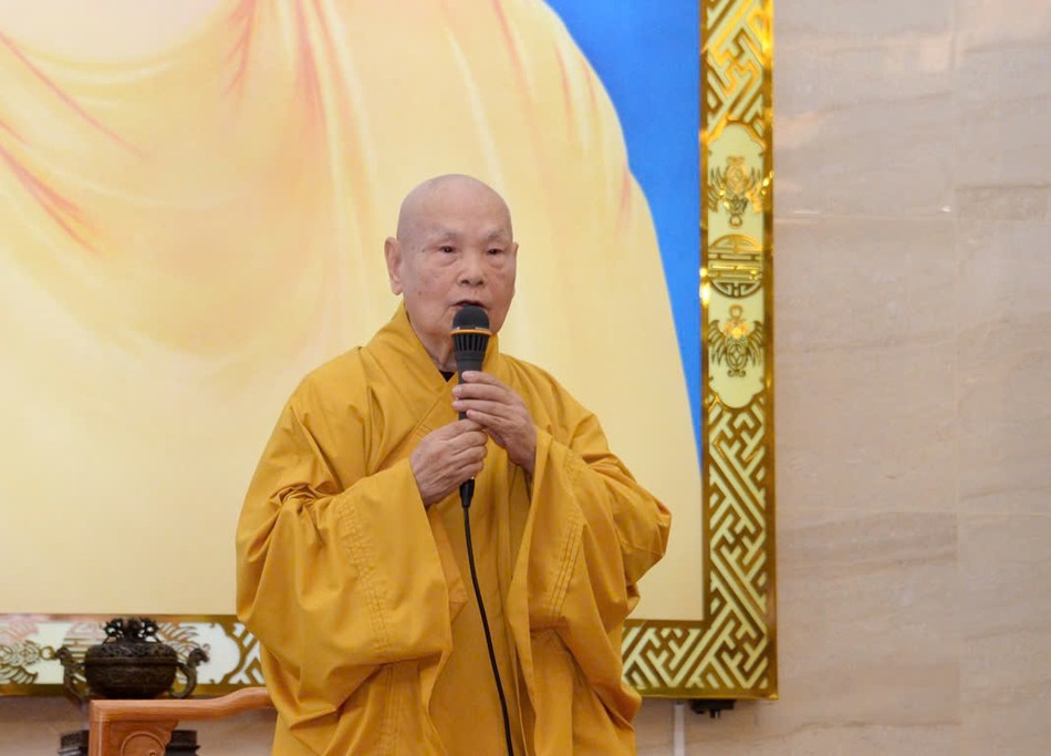 Trưởng lão Hòa thượng Thích Thiện Nhơn ban đạo từ