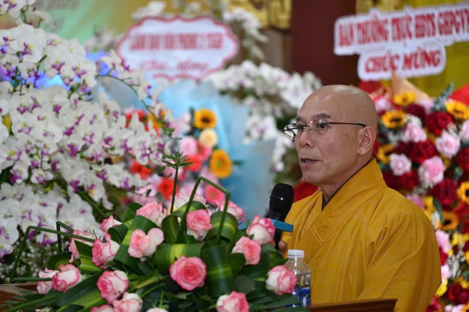 Thượng tọa Thích Nhuận Bảo phát biểu khai mạc Thượng tọa Thích Nhuận Bảo phát biểu khai mạc