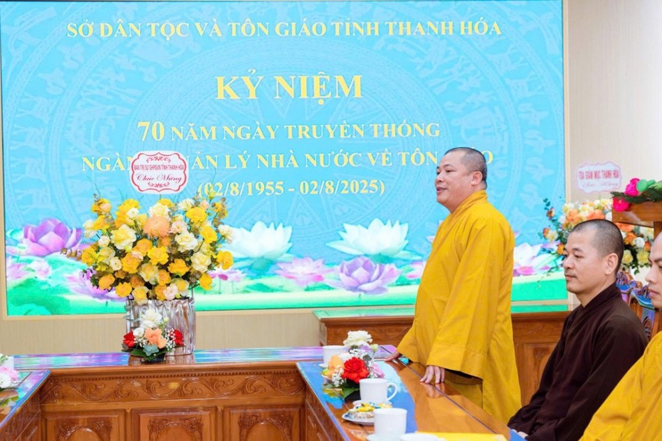 Thượng tọa Thích Tâm Chính phát biểu chúc mừng Thượng tọa Thích Tâm Chính phát biểu chúc mừng