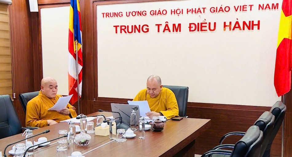Thượng tọa Thích Đức Thiện họp trực tuyến từ Văn phòng Trung ương GHPGVN - Thủ đô Hà Nội Thượng tọa Thích Đức Thiện họp trực tuyến từ Văn phòng Trung ương GHPGVN - Thủ đô Hà Nội