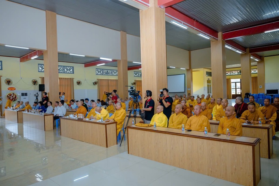 Quang cảnh hội nghị Quang cảnh hội nghị