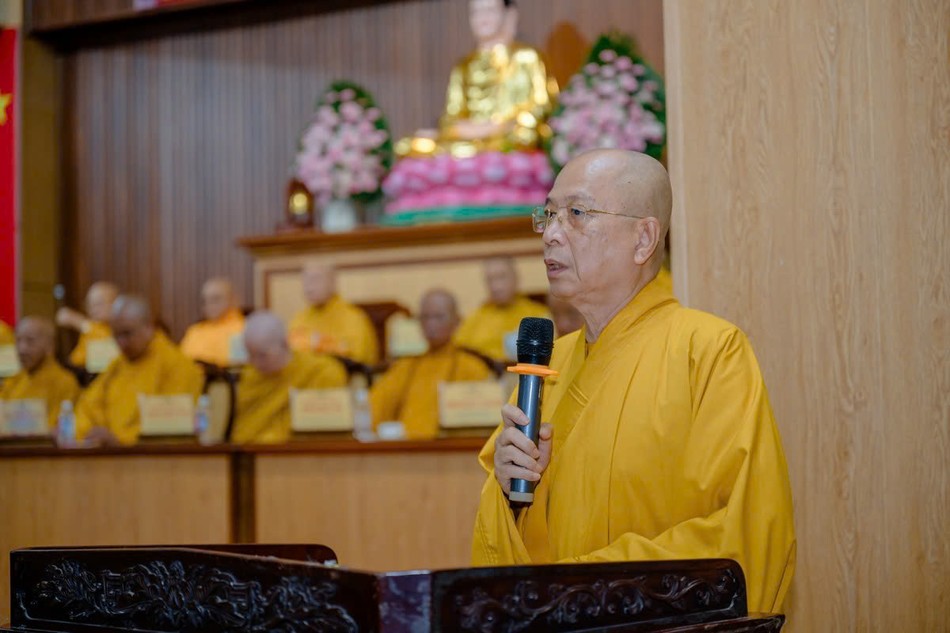 Thượng tọa Thích Huệ Khai phát biểu khai mạc Thượng tọa Thích Huệ Khai phát biểu khai mạc