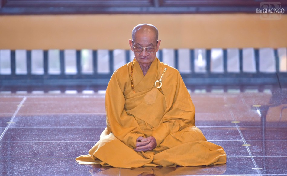 Tự thân trang nghiêm Tự thân trang nghiêm