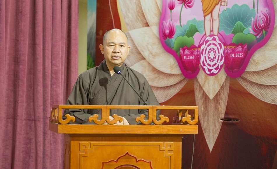Thượng tọa Thích Đức Thiện phát biểu khai mạc chương trình Thượng tọa Thích Đức Thiện phát biểu khai mạc chương trình