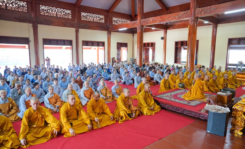 Hòa thượng Thích Bảo Nghiêm có thời pháp về Quán Thế Âm Hòa thượng Thích Bảo Nghiêm có thời pháp về Quán Thế Âm