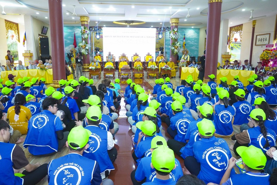 Hội trại thu hút 800 bạn trẻ tham dự Hội trại thu hút 800 bạn trẻ tham dự