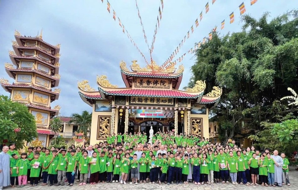 Chụp ảnh lưu niệm