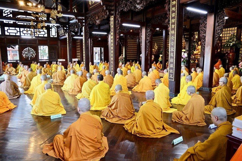 Đại chúng trong tinh thần hòa hợp, thanh tịnh Đại chúng trong tinh thần hòa hợp, thanh tịnh
