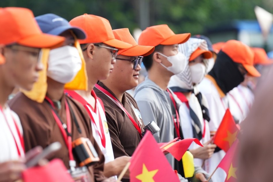 Chư Tăng Trường Trung cấp Hà Nội tham gia hợp luyện