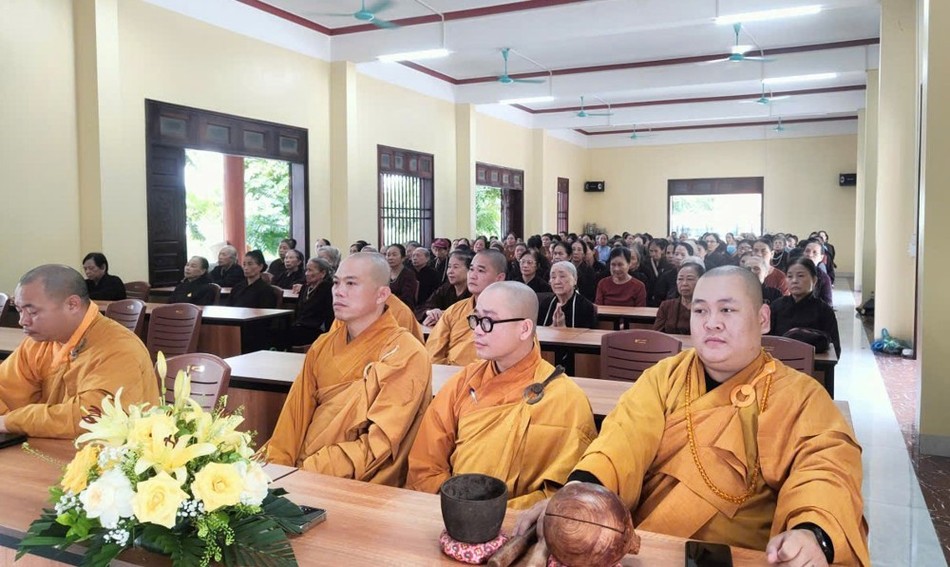 Chư hành giả và Phật tử tham dự