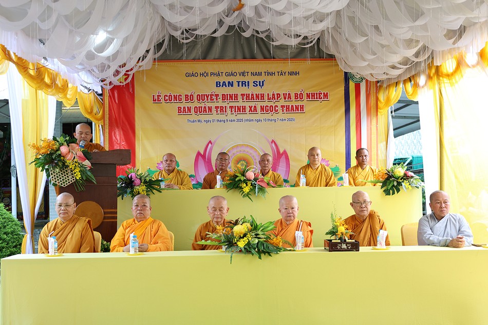 Chư tôn đức chứng minh, tham dự