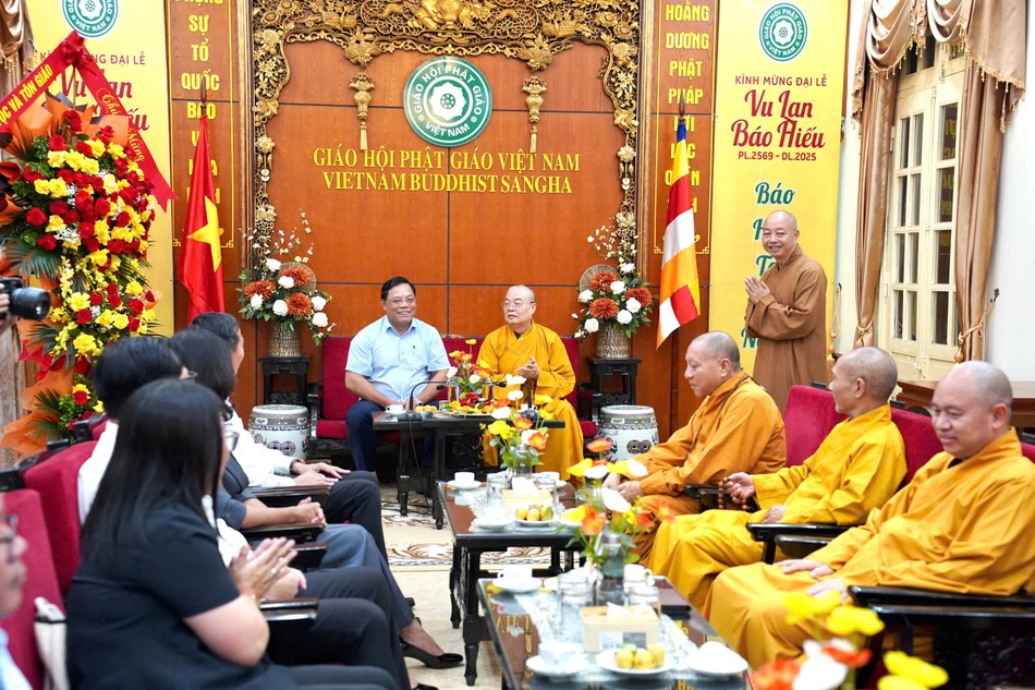 Quang cảnh buổi tiếp thân mật phái đoàn Bộ Dân tộc và Tôn giáo Quang cảnh buổi tiếp thân mật phái đoàn Bộ Dân tộc và Tôn giáo