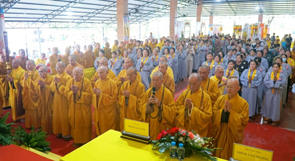 Chư tôn đức Tăng Ni, Phật tử tham dự