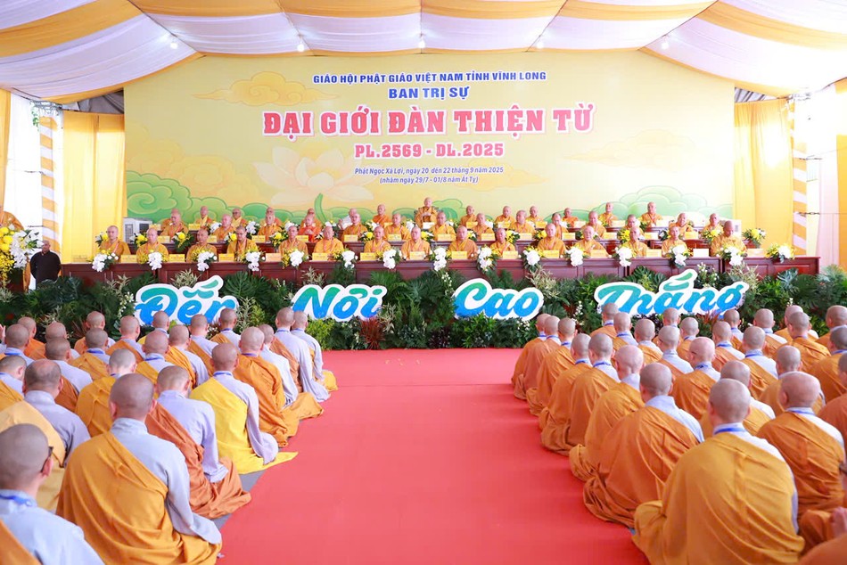 Quang cảnh Lễ khai mạc Đại giới đàn Thiện Từ Quang cảnh Lễ khai mạc Đại giới đàn Thiện Từ