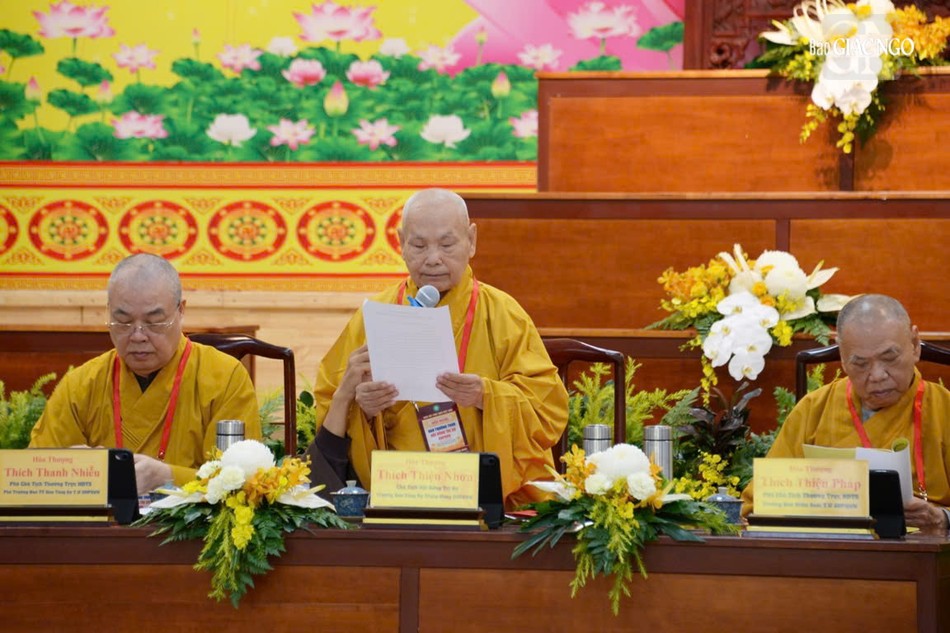 Trưởng lão Hòa thượng Thích Thiện Nhơn phát biểu khai mạc