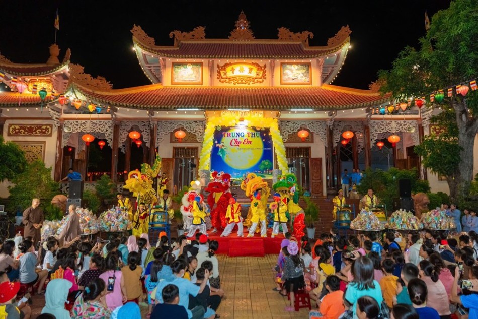 Múa lân sư rồng Múa lân sư rồng