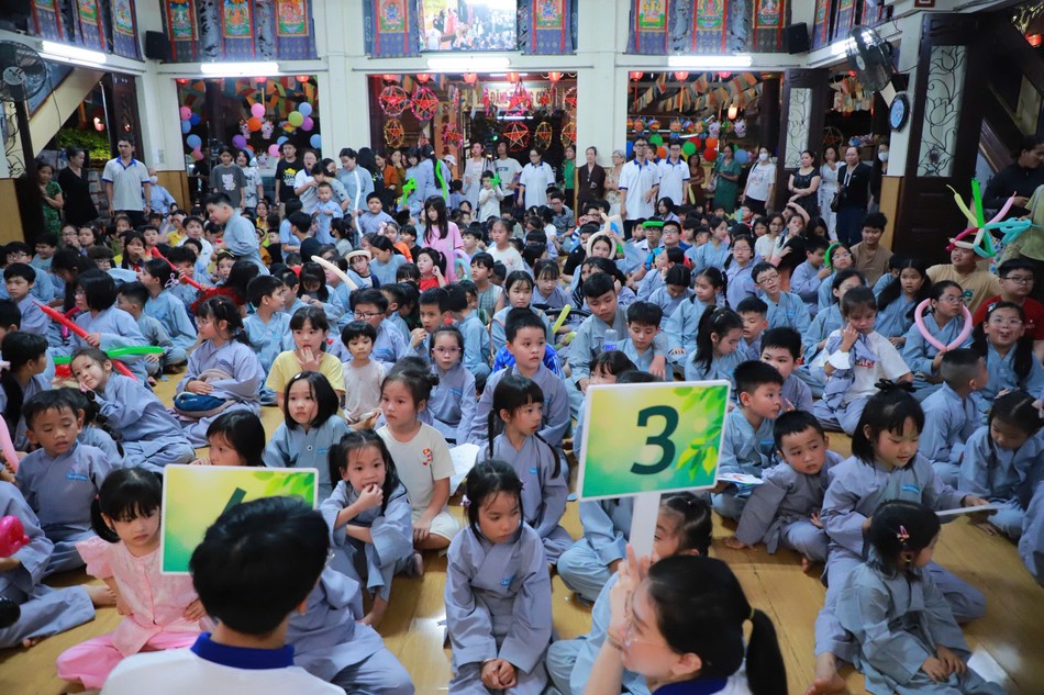 Các bé tham gia khóa tu Gieo hạt từ tâm tại Quan Âm tu viện Các bé tham gia khóa tu Gieo hạt từ tâm tại Quan Âm tu viện