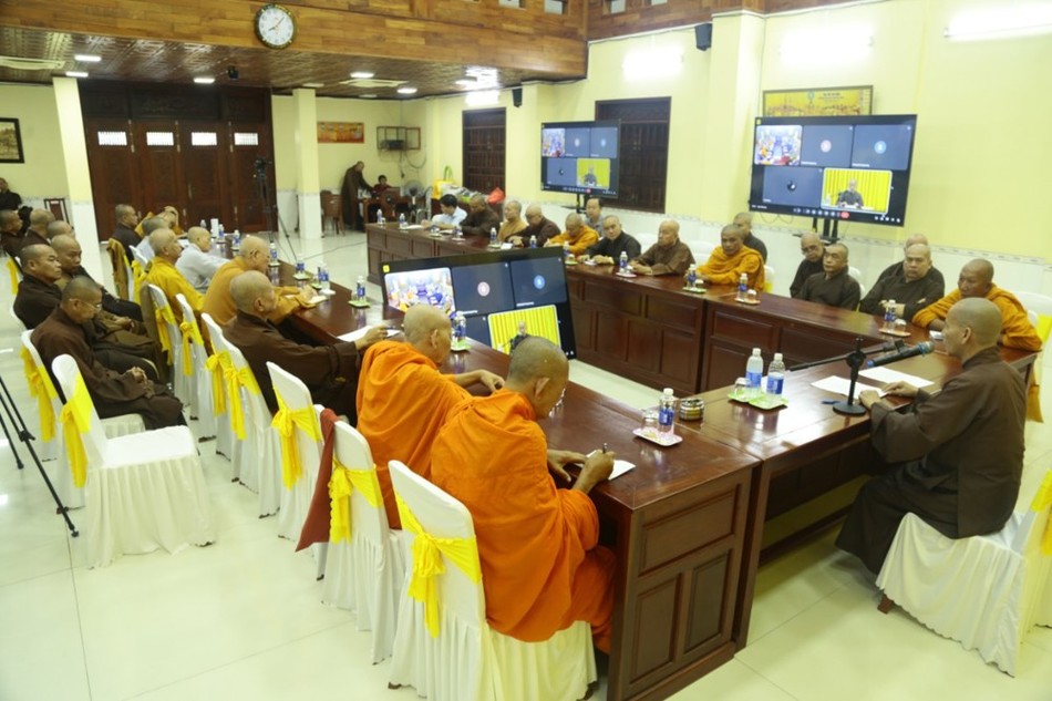 Chư tôn đức tại Văn phòng 2 - chùa Quảng Đức (P.Long Xuyên) Chư tôn đức tại Văn phòng 2 - chùa Quảng Đức (P.Long Xuyên)