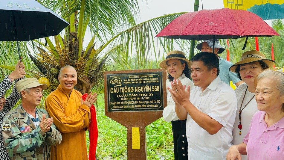 Khánh thành cầu Tường Nguyên 558