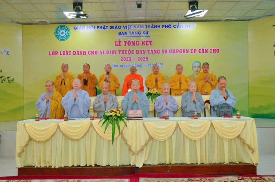 Chư tôn đức chứng minh và chư Ni Phân ban Ni giới T.Ư, Phân ban TP.Cần Thơ