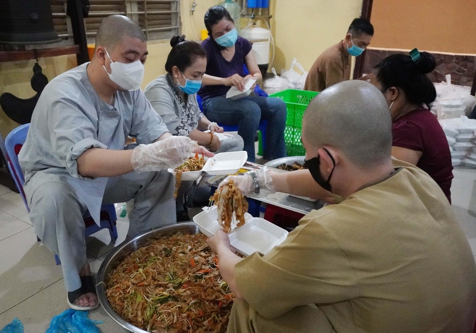 Cho vào hộp Cho vào hộp