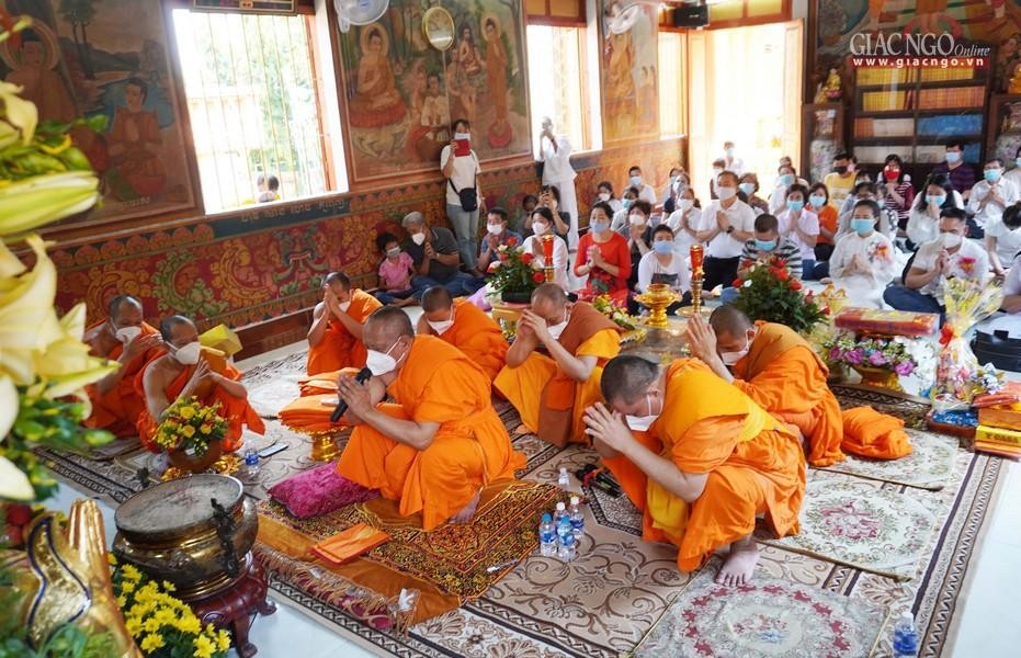 Lễ Phật Lễ Phật