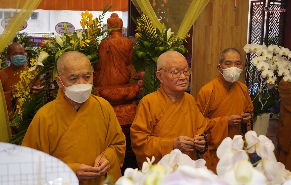 Nguyện cầu Giác linh Thượng tọa tân viên tịch cao đăng Phật quốc Nguyện cầu Giác linh Thượng tọa tân viên tịch cao đăng Phật quốc