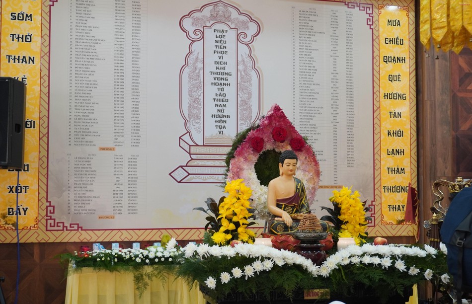 Bàn thờ chư vị hương linh Bàn thờ chư vị hương linh