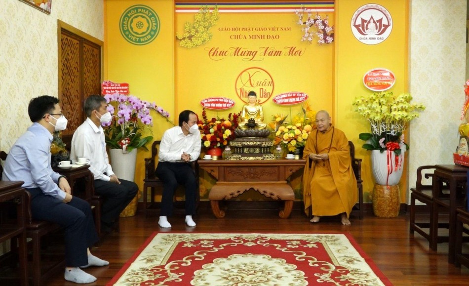 Đi cùng đoàn có ông Võ Văn Thiện, Trưởng ban Công tác phía Nam Ủy ban Trung ương MTTQVN