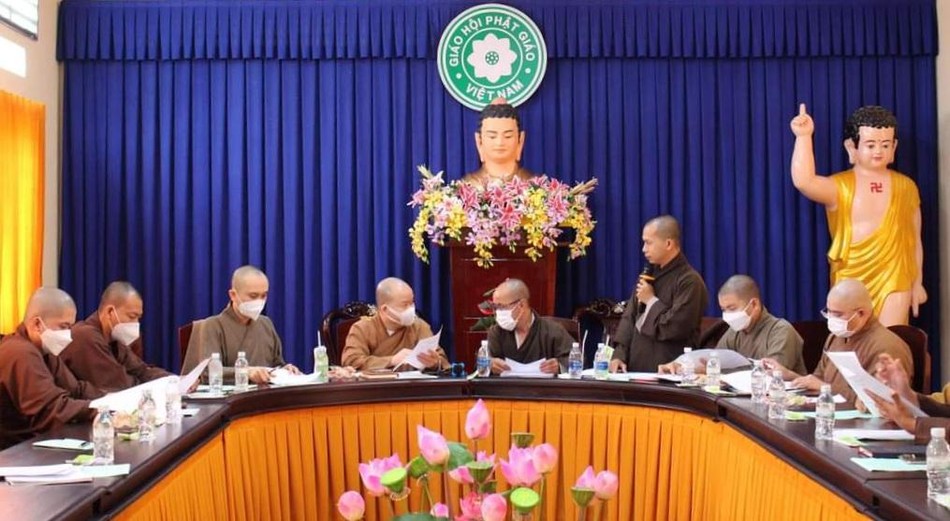 Chư tôn đức góp ý sôi nổi Chư tôn đức góp ý sôi nổi