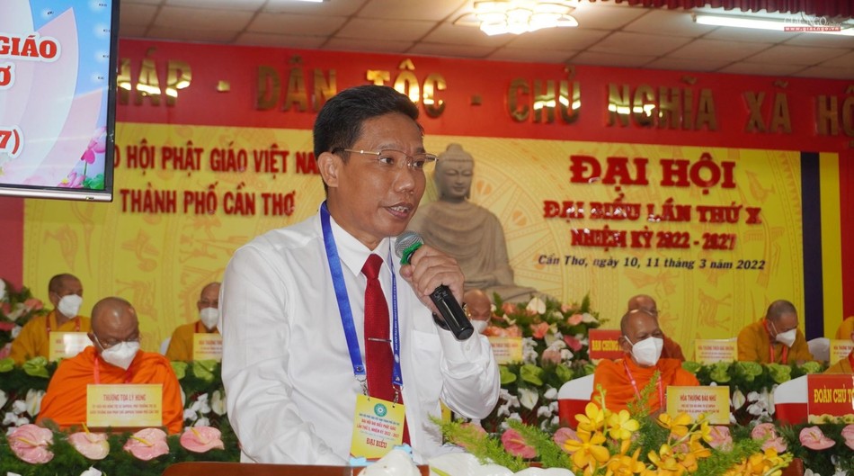 Ông Nguyễn Hữu Thực phát biểu đại diện chính quyền