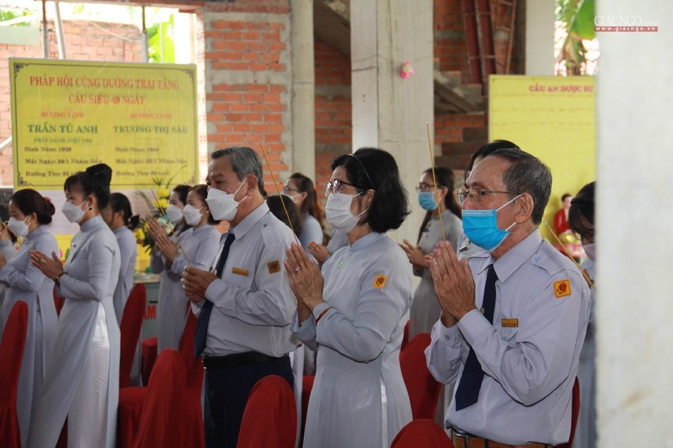 Huynh trưởng Phân ban Gia đình Phật tử VN, TP.HCM thành kính dâng hương tưởng niệm Huynh trưởng Phân ban Gia đình Phật tử VN, TP.HCM thành kính dâng hương tưởng niệm