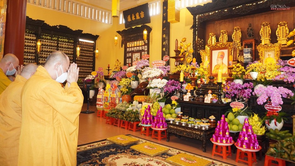 Thượng tọa còn dành nhiều thời gian biên soạn những tác phẩm để lưu lại cho hậu thế, gồm có: Đời sống Đức Điều Ngự, Xuân vô năng thắng, Giai thoại nhà Thiền, Các nghi thức tụng niệm và chúc tán, Khoa cúng Tổ Kiều Đàm Di Mẫu, Tu chỉnh Giới đàn Ni… Thượng tọa còn dành nhiều thời gian biên soạn những tác phẩm để lưu lại cho hậu thế, gồm có: Đời sống Đức Điều Ngự, Xuân vô năng thắng, Giai thoại nhà Thiền, Các nghi thức tụng niệm và chúc tán, Khoa cúng Tổ Kiều Đàm Di Mẫu, Tu chỉnh Giới đàn Ni…