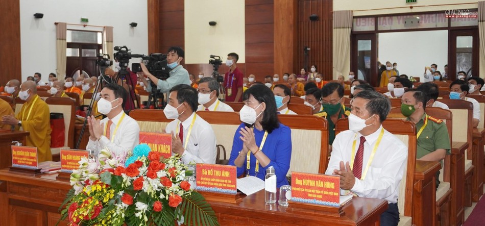 Đại diện chính quyền