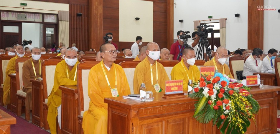 Chư tôn đức các tỉnh, thành phố lân cận tham dự đại hội