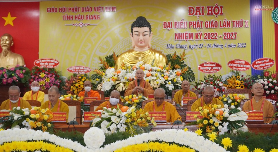 Hòa thượng Thích Thiện Nhơn ban đạo từ chứng minh