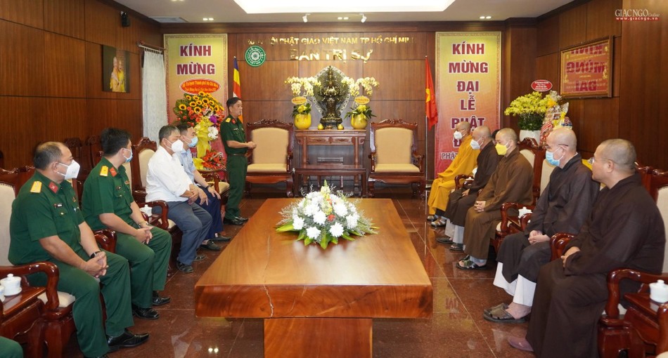 Tháp tùng đoàn thăm, chúc mừng Phật đản đến Phật giáo TP.HCM, có ông Đoàn Xuân Minh Hòa, Trưởng phòng Nội vụ quận 10; ông Nguyễn Lê Phước Vinh, Phó Ban Dân vận Quận ủy quận 10, cùng các thành viên đoàn Tháp tùng đoàn thăm, chúc mừng Phật đản đến Phật giáo TP.HCM, có ông Đoàn Xuân Minh Hòa, Trưởng phòng Nội vụ quận 10; ông Nguyễn Lê Phước Vinh, Phó Ban Dân vận Quận ủy quận 10, cùng các thành viên đoàn