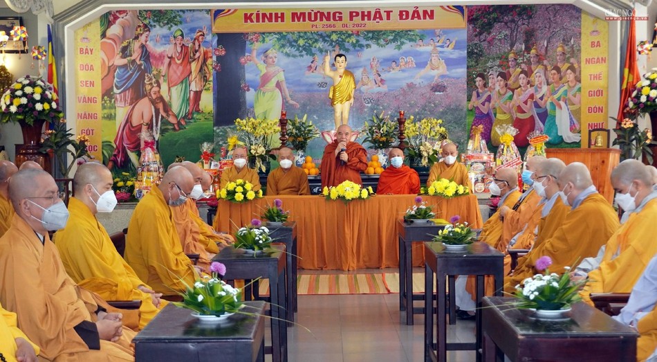 Hòa thượng Thích Thiện Tâm ban đạo từ chứng minh Hòa thượng Thích Thiện Tâm ban đạo từ chứng minh