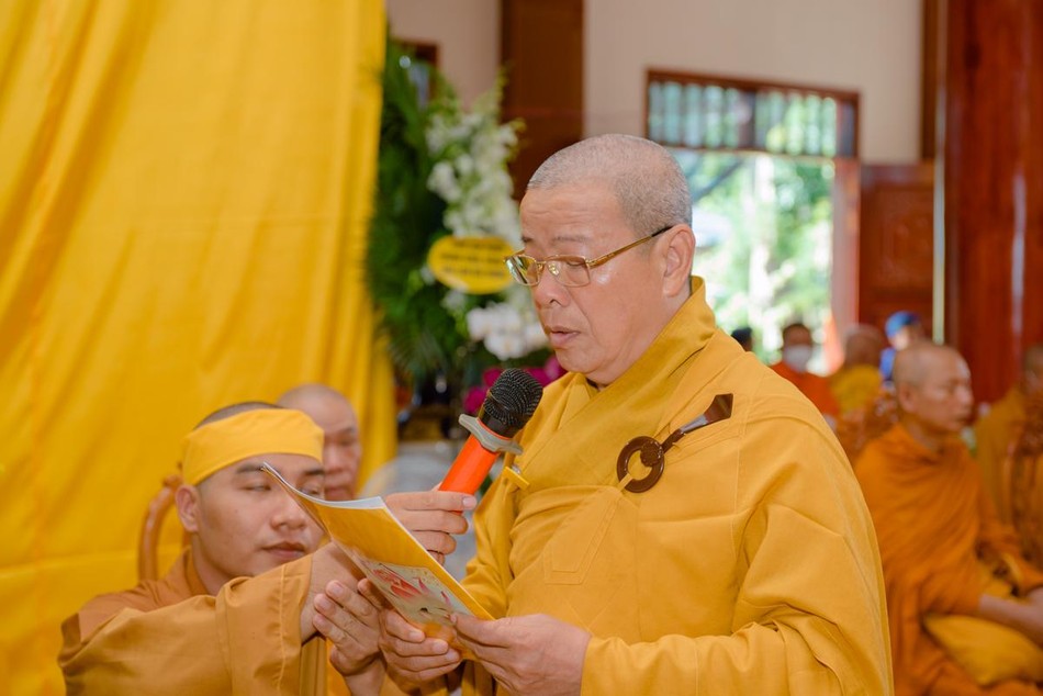 Thượng tọa Thích Trí Minh tưởng niệm tri ân công đức của Trưởng lão Hòa thượng đối với Phật giáo Trà Vinh và Vĩnh Long Thượng tọa Thích Trí Minh tưởng niệm tri ân công đức của Trưởng lão Hòa thượng đối với Phật giáo Trà Vinh và Vĩnh Long