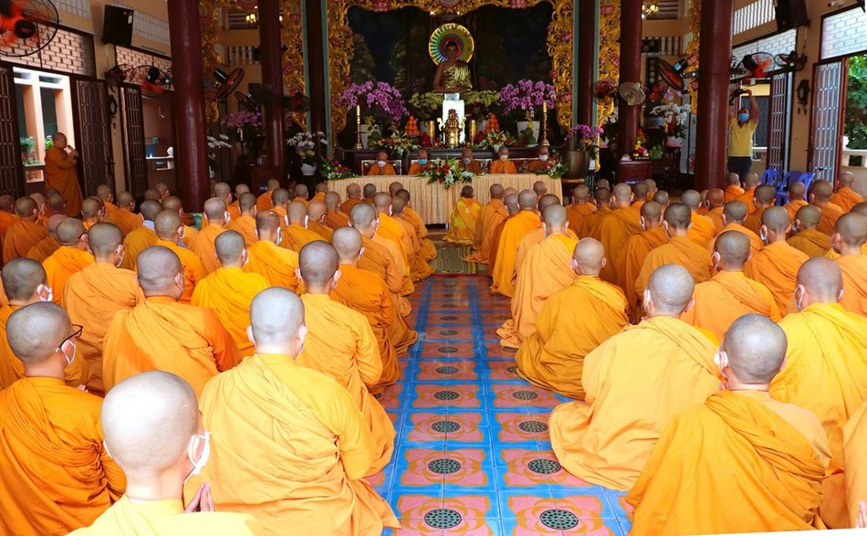 Ni giới hệ phái Khất sĩ tác pháp an cư Ni giới hệ phái Khất sĩ tác pháp an cư