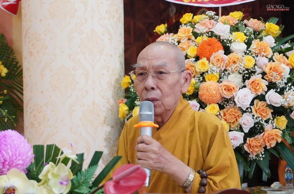 Hòa thượng Thích Thiện Đức phát biểu Hòa thượng Thích Thiện Đức phát biểu