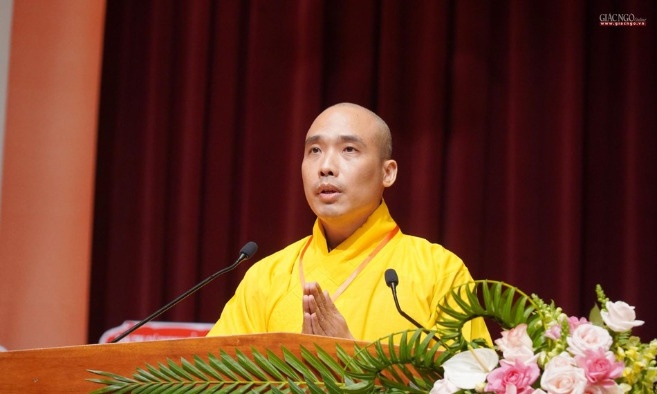 Đại đức Thích Quảng Thái, Phó Thư ký kiêm Chánh Văn Phòng Ban Trị sự GHPGVN tỉnh Bình Định trình dự thảo phương hướng hoạt động Phật sự nhiệm kỳ 2022-2027