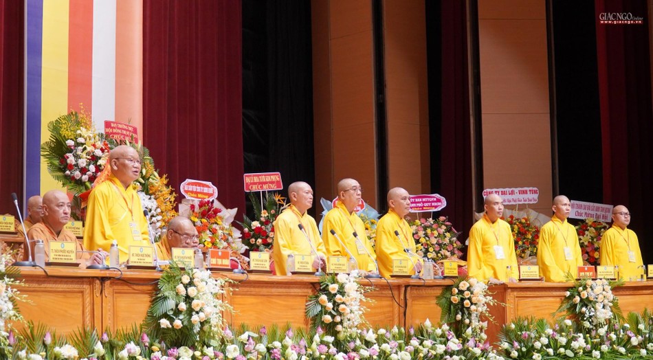 Hòa thượng Thích Nguyên Phước, đại diện chư tôn đức Ban Trị sự GHPGVN tỉnh Bình Định nhiệm kỳ 2017-2022 tuyên bố mãn nhiệm