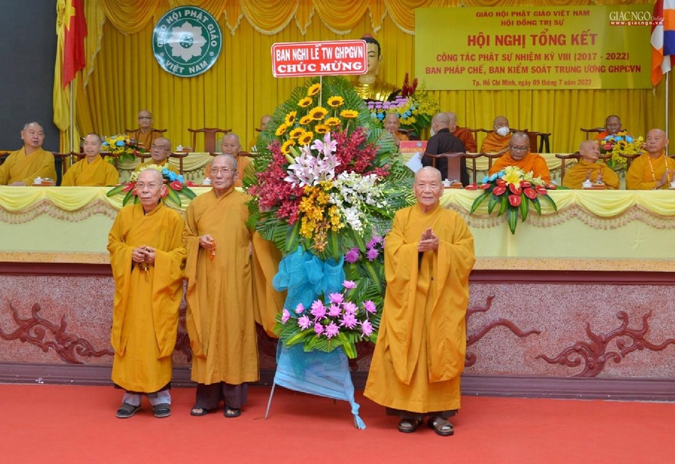 Ban Nghi lễ Trung ương chúc mừng