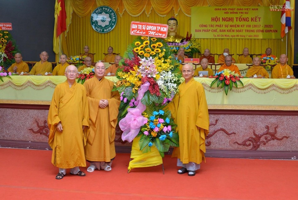 Ban Trị sự GHPGVN TP.HCM tham dự và chúc mừng