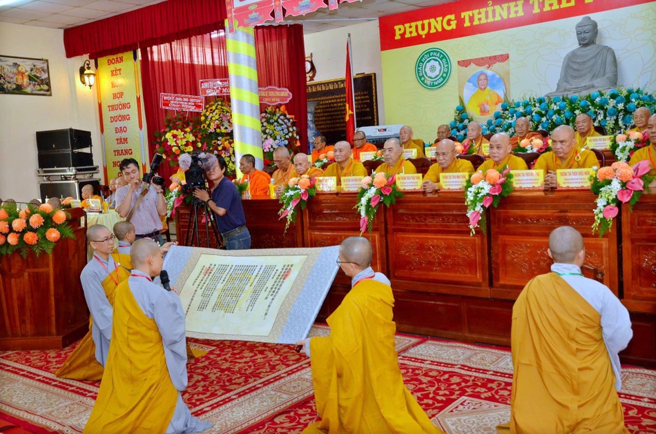 Cung thỉnh Hội đồng Thập sư Ni