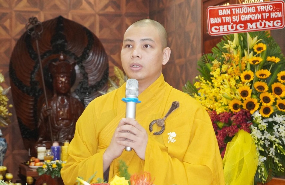 Đại đức Thích Minh Ân báo cáo tổng kết khóa An cư kiết hạ Phật lịch 2566 của Phật giáo quận 3 Đại đức Thích Minh Ân báo cáo tổng kết khóa An cư kiết hạ Phật lịch 2566 của Phật giáo quận 3