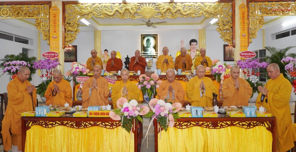 Chứng minh lễ tạ pháp Chứng minh lễ tạ pháp